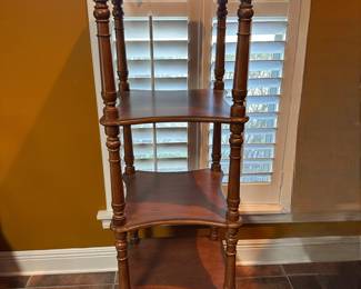 Solid wood 4 tier etagere/ whatnot shelf