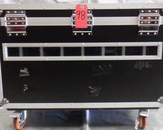 Lot 98
ROLLING ROAD CASE (28"X22"X38")