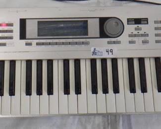 KORG TRITON LE MUSIC WORKSTATION