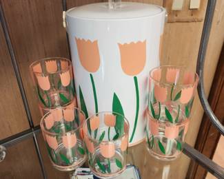 Vintage/Retro Tulip Ice Bucket with Lucite Handle and Knob  with matching tumblers