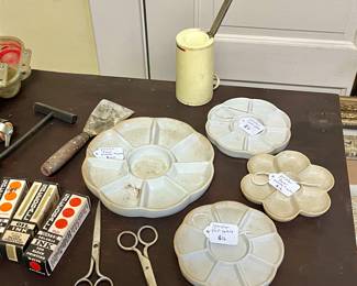 Vintage Porcelain Artis Palettes