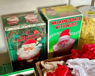Lots of vintage Christmas items!