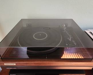 Pioneer turntable
