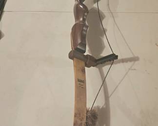 1 of 3 pictures -  Handmade Bob Lee Recurve Bow