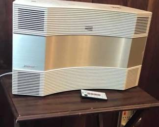 Bose Acoustic Wave System With Remote & Cds