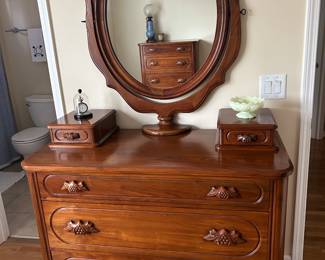 David Cabinet Lillian Russell dresser and mirror 