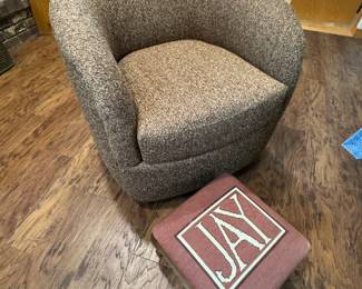Swiveling chair and ottoman