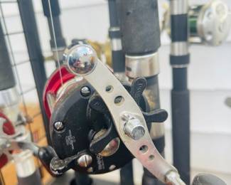 Rhino RBCXL Offshore Reel
& Custom Power Stick CS9700
7' , 17-40lb Line, 1/2 - 3oz Lure 