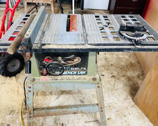Delta 10" Bench Table Saw 