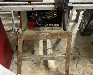 Delta 10" Bench Table Saw