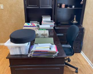 Wynwood Mahogany Desk