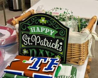 St Patrick's Day decoratives !
