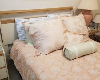 Bedroom set by Bassett Furniture - bed features a queen headboard with a full box spring & mattress