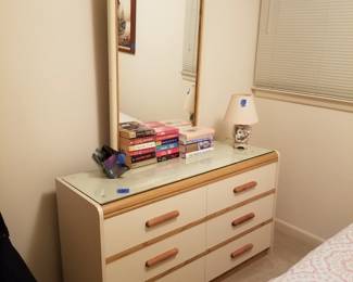 Bedroom set by Bassett Furniture - dresser with mirror