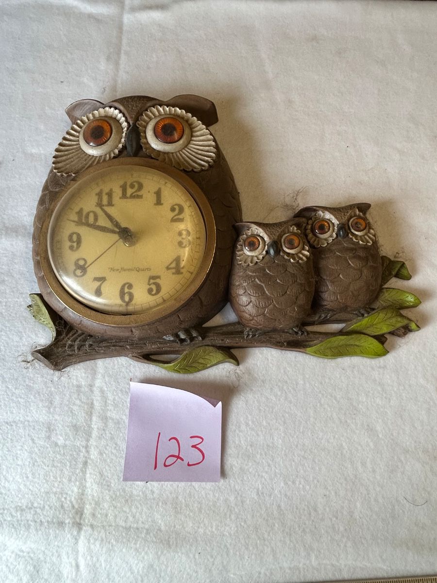 Clocks Collector's Dream Festus Home Auction... starts on 2/24/2024