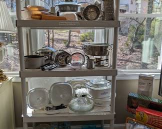 The Kitchen Magician is still at work, with another spread of things you didn't realize that you need! Vintage Pyrex mixing bowl, "Blue Cornflower" Corning Ware, chafing dishes, etc.