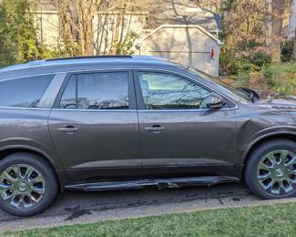 OK, here's where Grandpa had trouble with the physics of the garage door.                                                                                                            The passenger side front fender and running board had a disagreement with the placement of the garage door and walls.