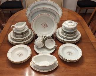 60-piece set of vintage Noritake "Esteem" china, Japan, produced 1953-1960.
