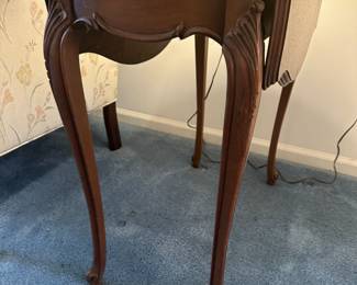 Art nouveau drop leaf table