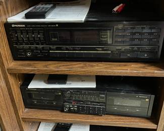 Pioneer VSX-3000 stereo receiver and Pioneer dual cassette player.