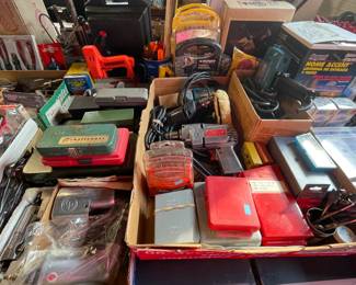 Mixed lot of power and hand tools, and hardware.