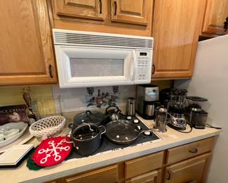 Kitchen pots and pans small appliances 