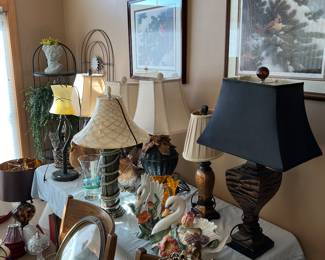 Quantity of accent lamps