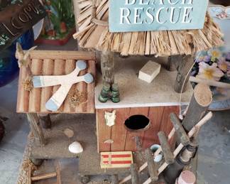 beach rescue birdhouse
