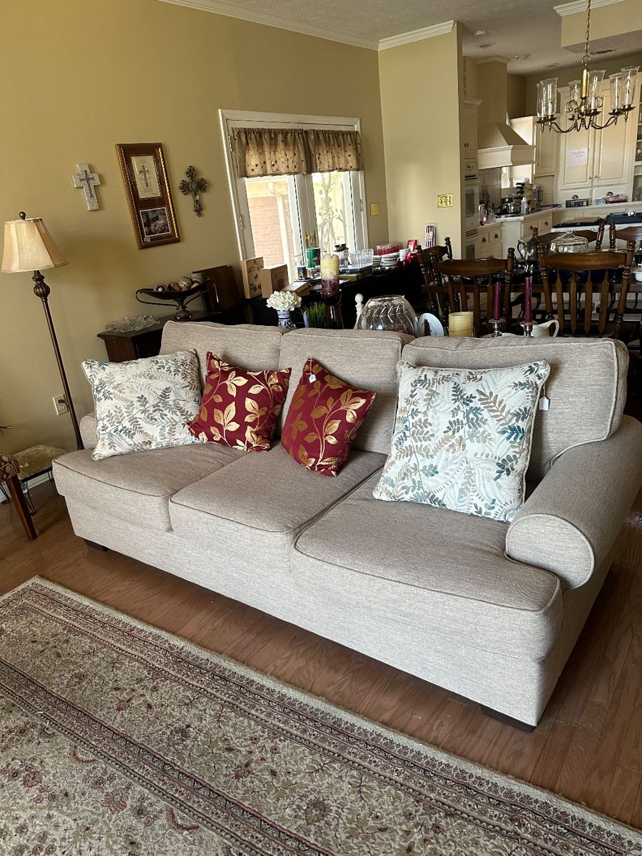 Ray Estate Sale, Starkville MS starts on 3/1/2024