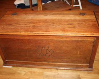 small oak blanket box / toy box