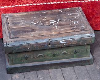 Antique tool box