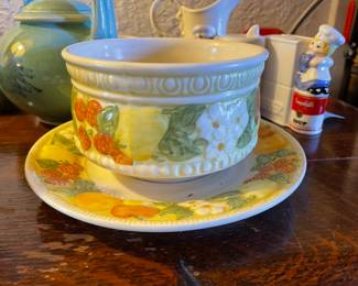 Large collection of Metlox Vernon Ware - Della Robbia