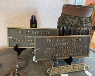 Cast-iron Texas memorabilia