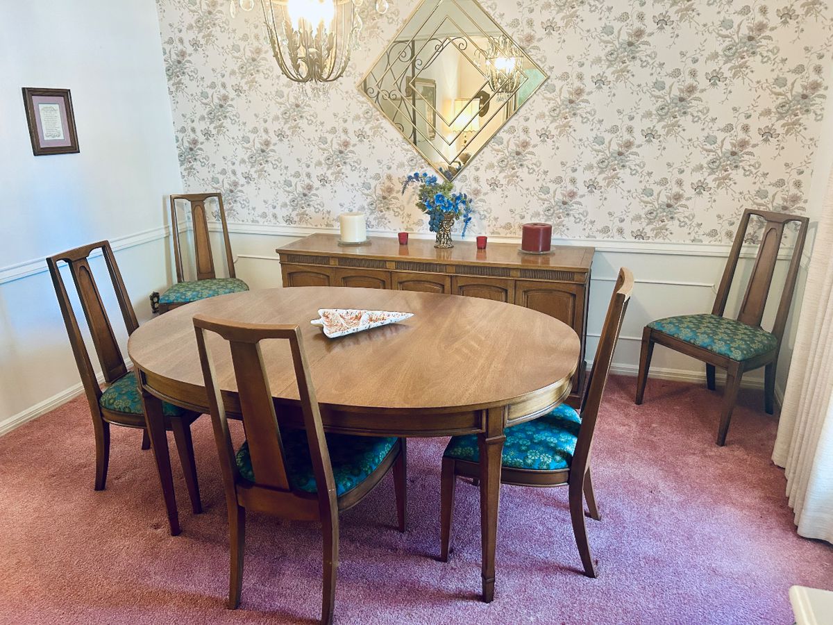 Shepard Park Plaza Estate Sale in Houston, TX starts on 3/1/2024