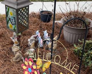 Assorted Yard Decor