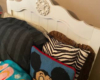 Headboard Detail of Twin Beds