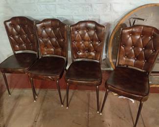 Plus the round table is in the background