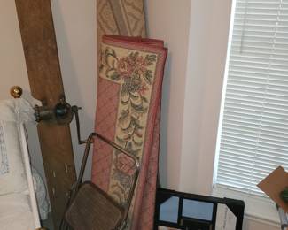 Rugs, stool, vintage grinder