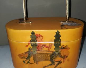 80's wood purse in excellent condition