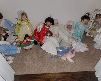 Misc dolls from 6" to approx 18"