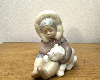 Lladro "Eskimo Boy"
