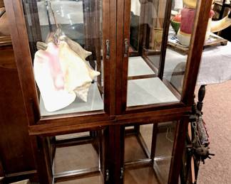 Stackable display boxes