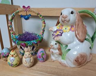 Jim Shore 5 pcs. "Welcome to the Art of Easter" set and Fitz and Floyd "Easter Mother and Baby Bunny" pitcher