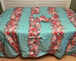 MSS023 Betsey Johnson Queen Size Floral Comforter & Shams