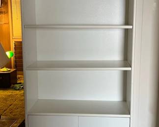 MSS207 Danish White Pressed Wood Shelf 