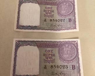 MSS136 Two Government Of India 1 Rupee Notes