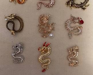 MSS197 Ten Year Of The Dragon Costume Jewelry Brooches Pins