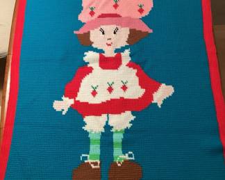 MSS210 Handmade Strawberry Shortcake Knit Blanket