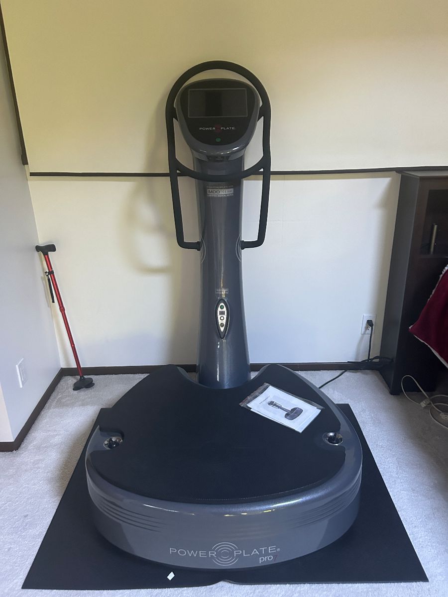 Power Plate Pro 7