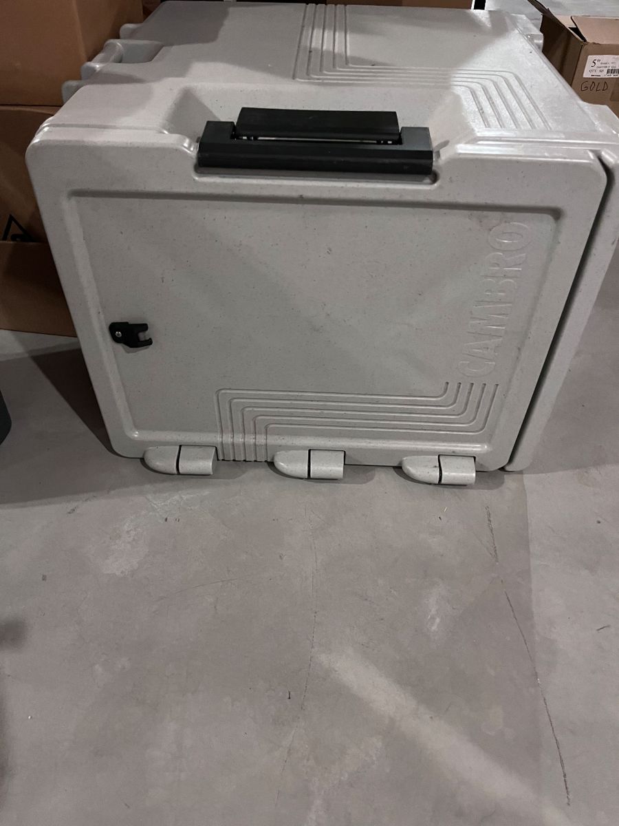Algonquin Estate Sale / Bakeware Sale starts on 4/18/2024